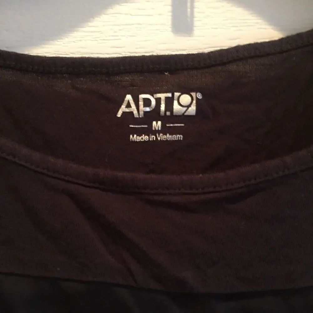 Apt 9 Top - Picture 3 of 4